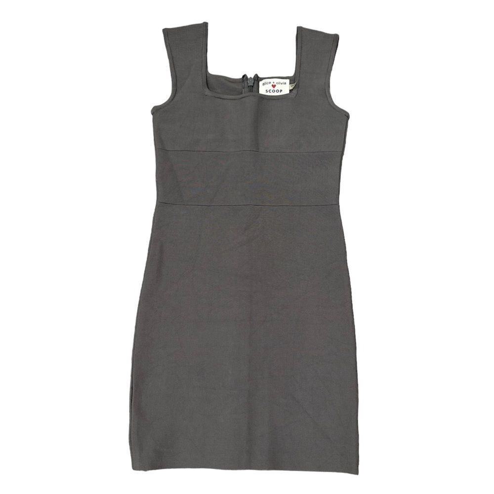 Alice + Olivia Gray Scoop Dress